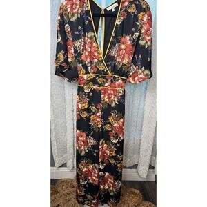 June & Hudson Floral Wide Leg Jumpsuit Black Red‎ Yellow V-Neck Short Sleeve-1